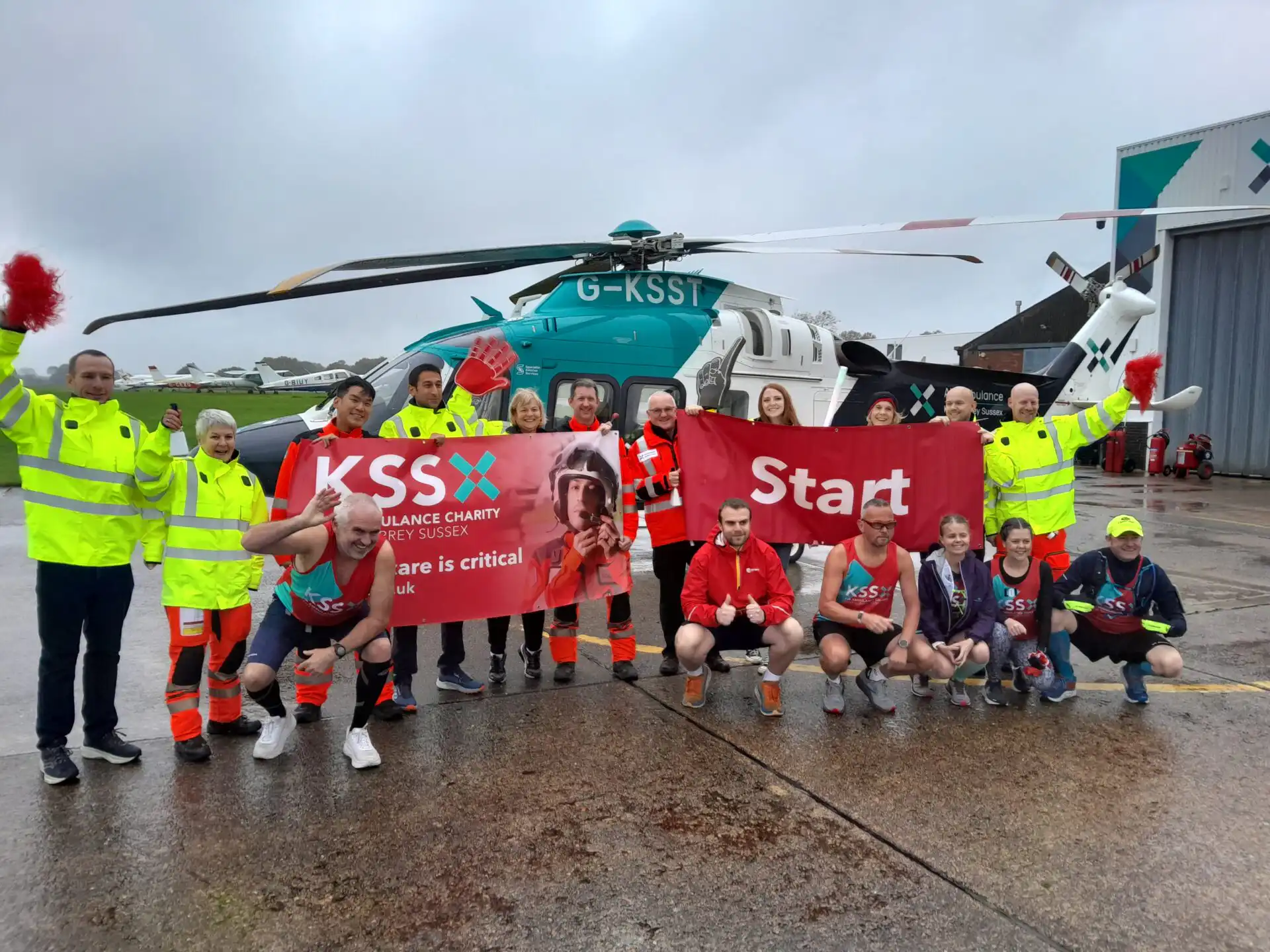 Steve and his fellow runners were cheered off at Redhill by Team KSS